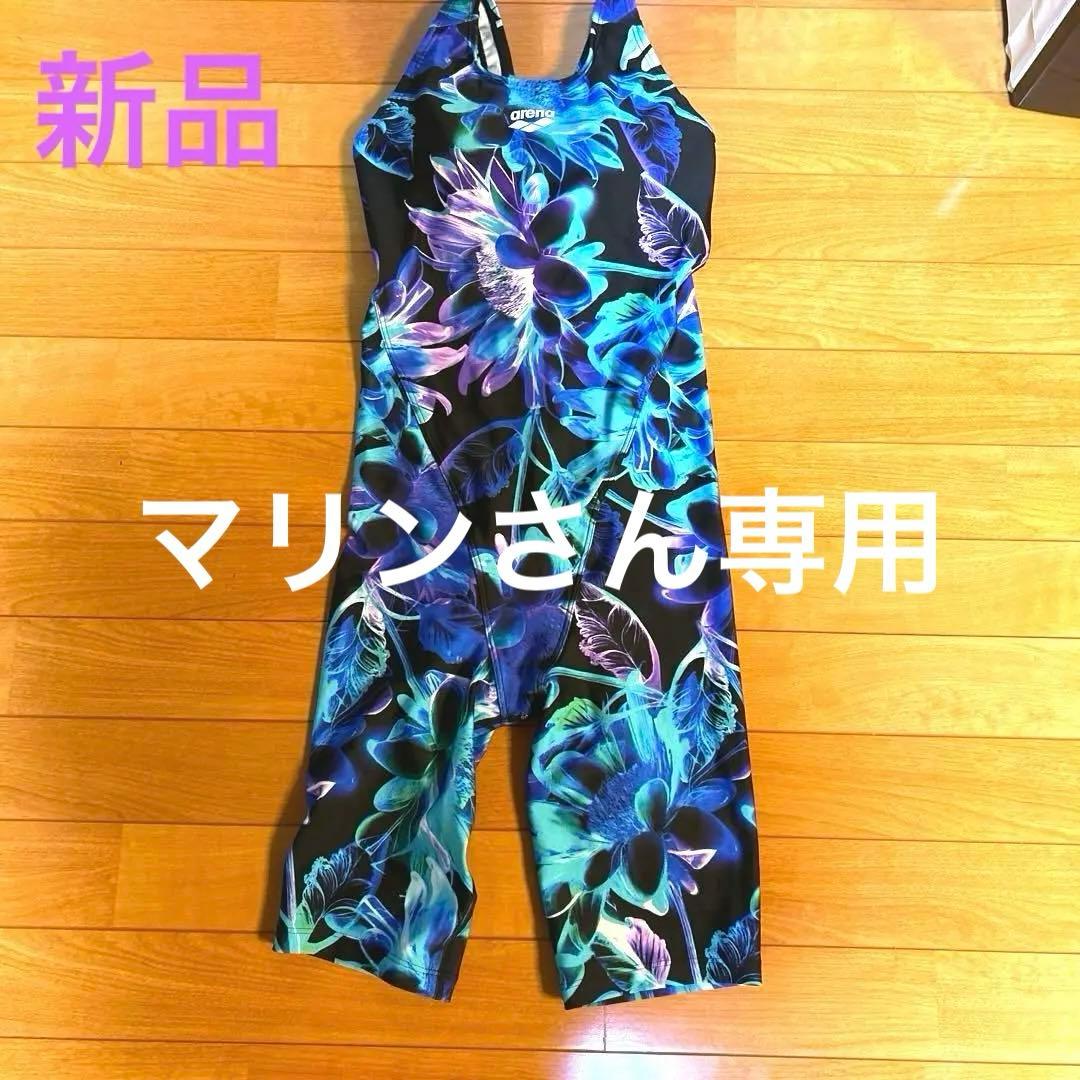 arena フラワーパターン スポーツ用水着