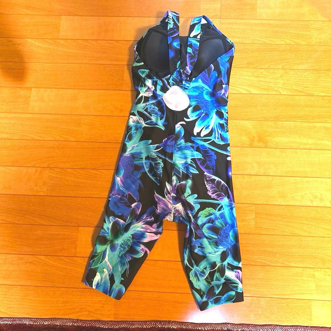 arena フラワーパターン スポーツ用水着