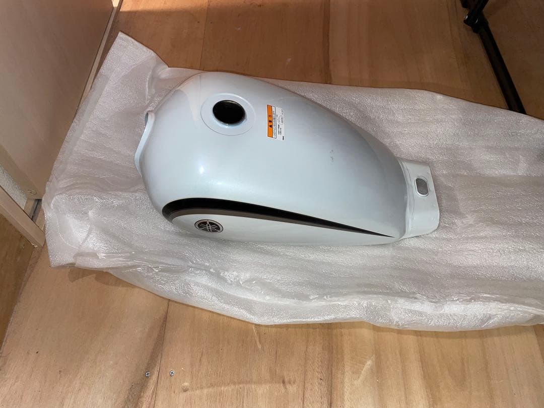 yb125sp 新品タンク