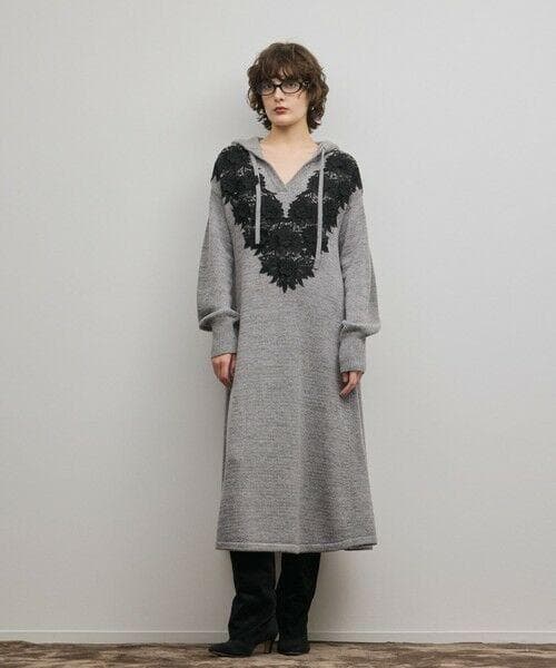 今春完売　新品タグ付未使用グレースコンチネンタル　ケミカルレースニットワンピース