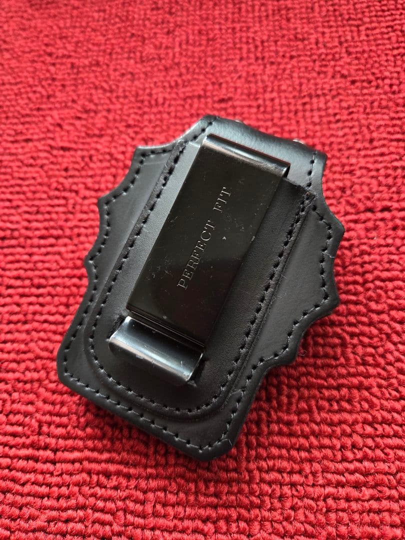 米国ポリスバッジ【NYPD ニューヨーク市警 No.9009】PFホルダー付き