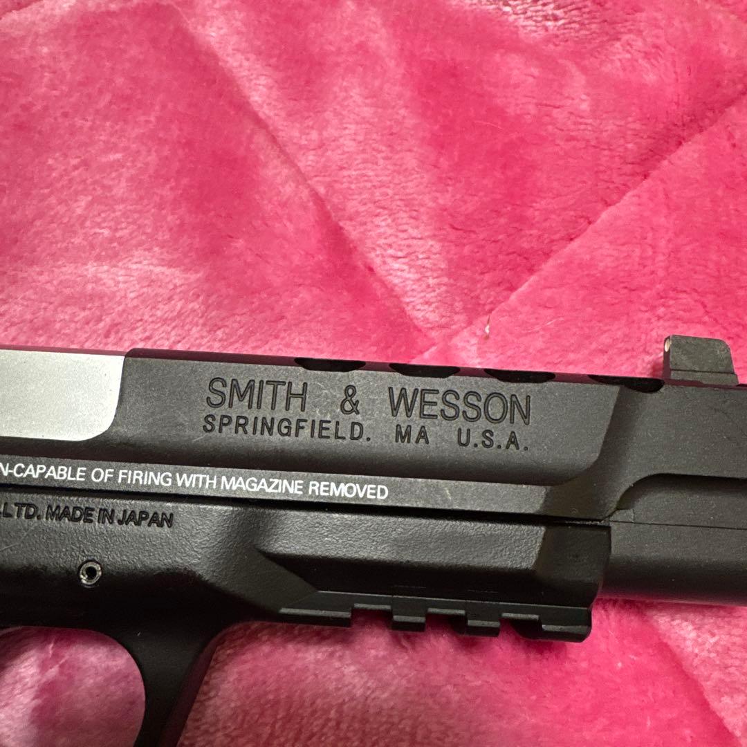 東京マルイSmith & Wesson たきなの銃
