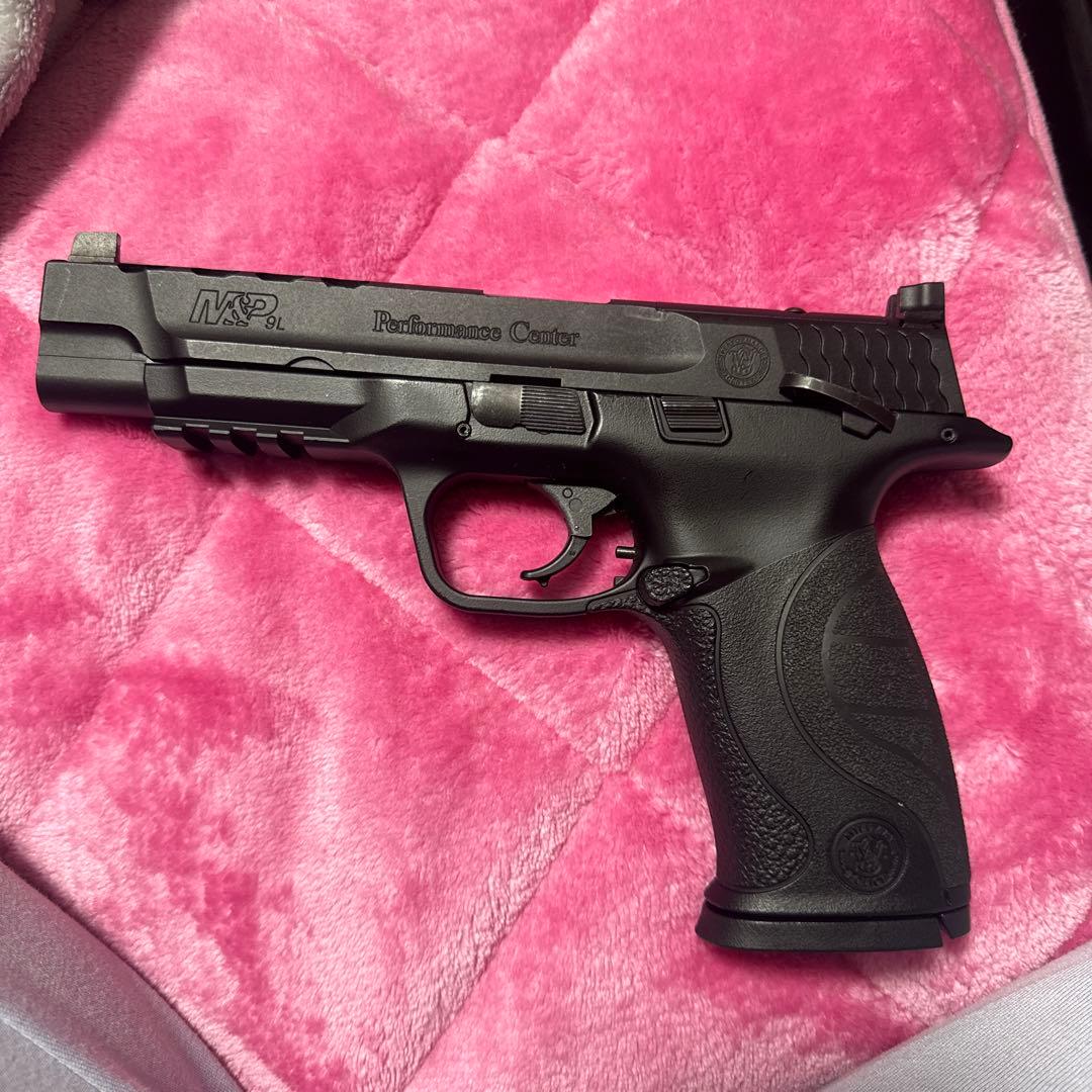 東京マルイSmith & Wesson たきなの銃