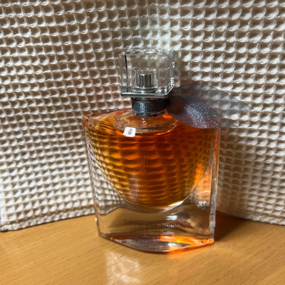 La Vie Est Belle オードパルファム 75ml 箱無し美品