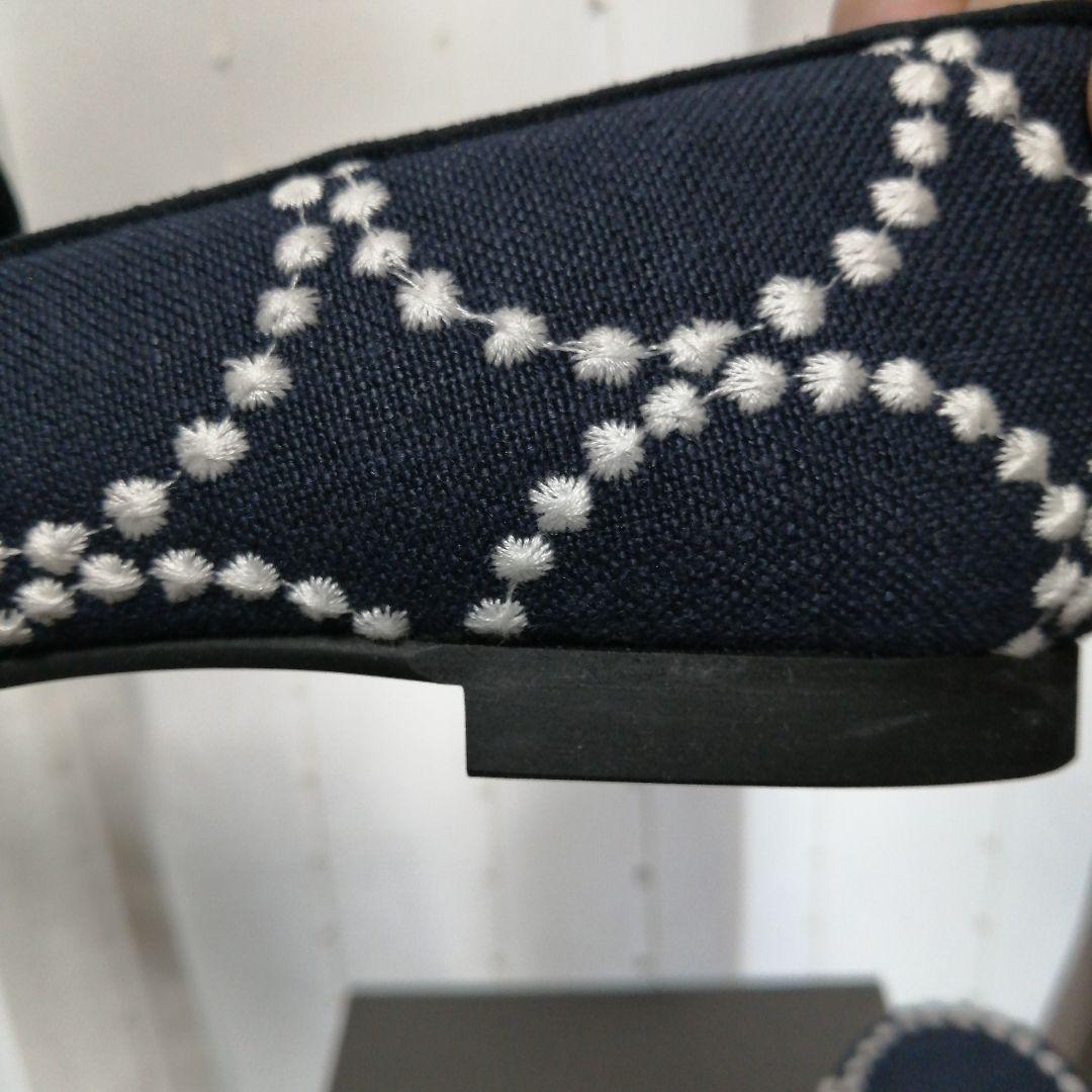 気まぐれセール　新品未使用　ミナペルホネン39　ネイビースリッポン　シューズ　靴