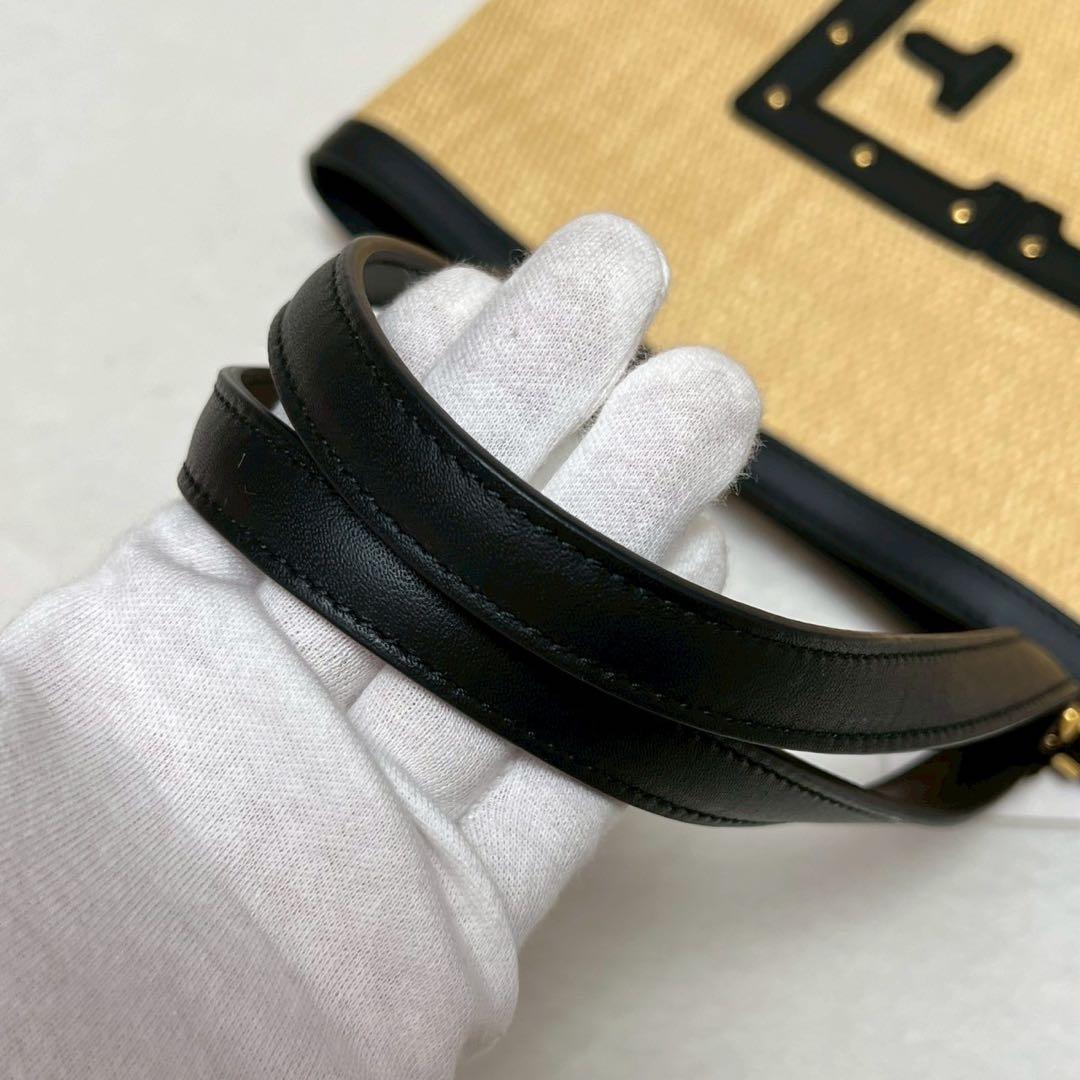 新品未使用　FURLA ベージュ ブラック トートバッグ　ストロー