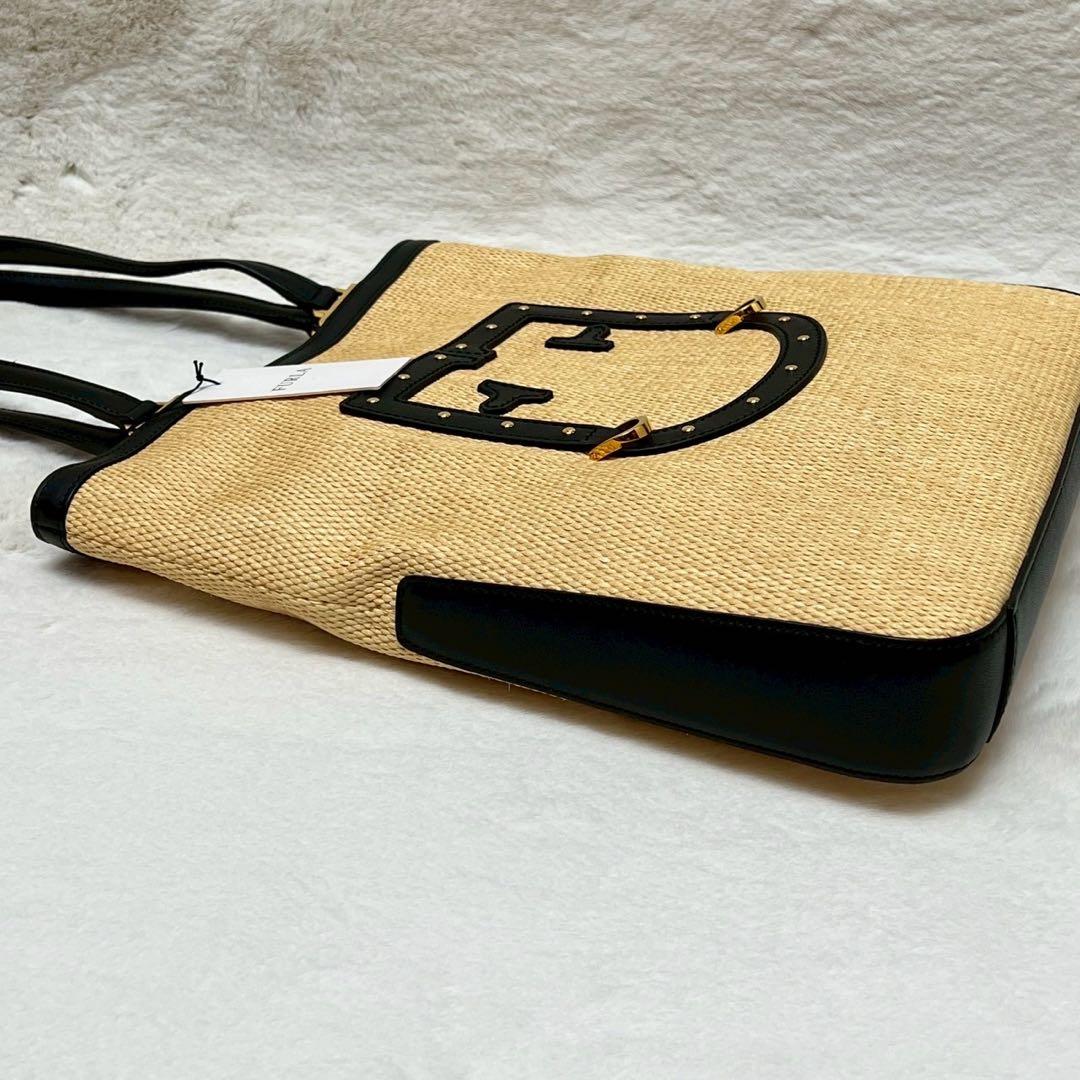 新品未使用　FURLA ベージュ ブラック トートバッグ　ストロー