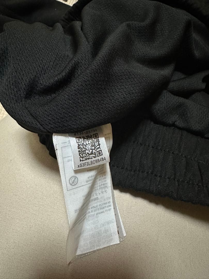adidas ブラック ストライプ ジャージ Lサイズ