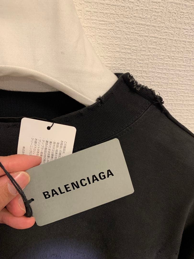 新品未使用タグ付き　バレンシアガ　パリスムーン　ロングTシャツ