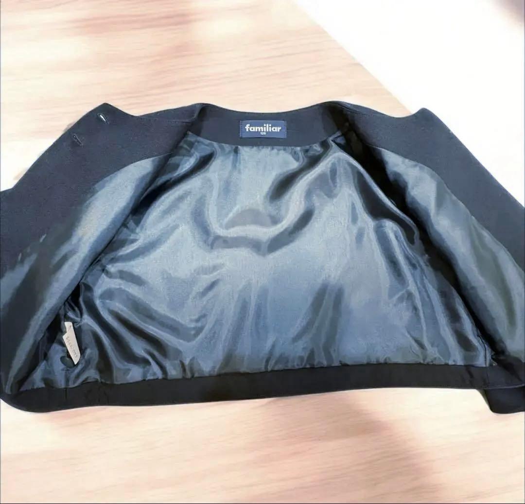 familiar 女の子　アンサンブル125㌢　花柄手縫刺繍　濃紺清楚　超美品