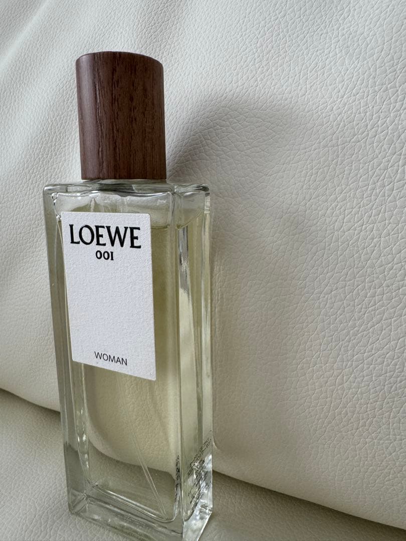 LOEWE 001 WOMAN 50ml 香水 ギフトバッグ付き