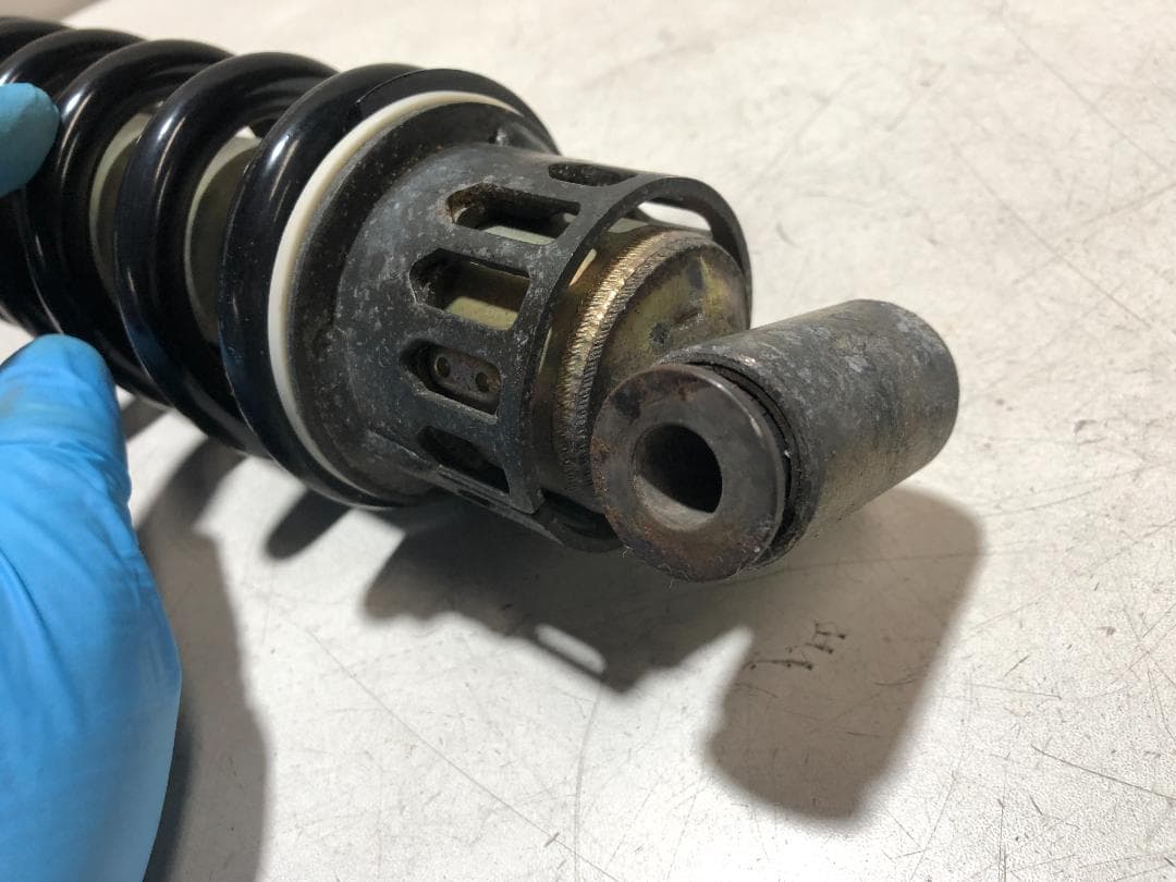 D37　ドラッグスター400スタンダード　純正サスペンション