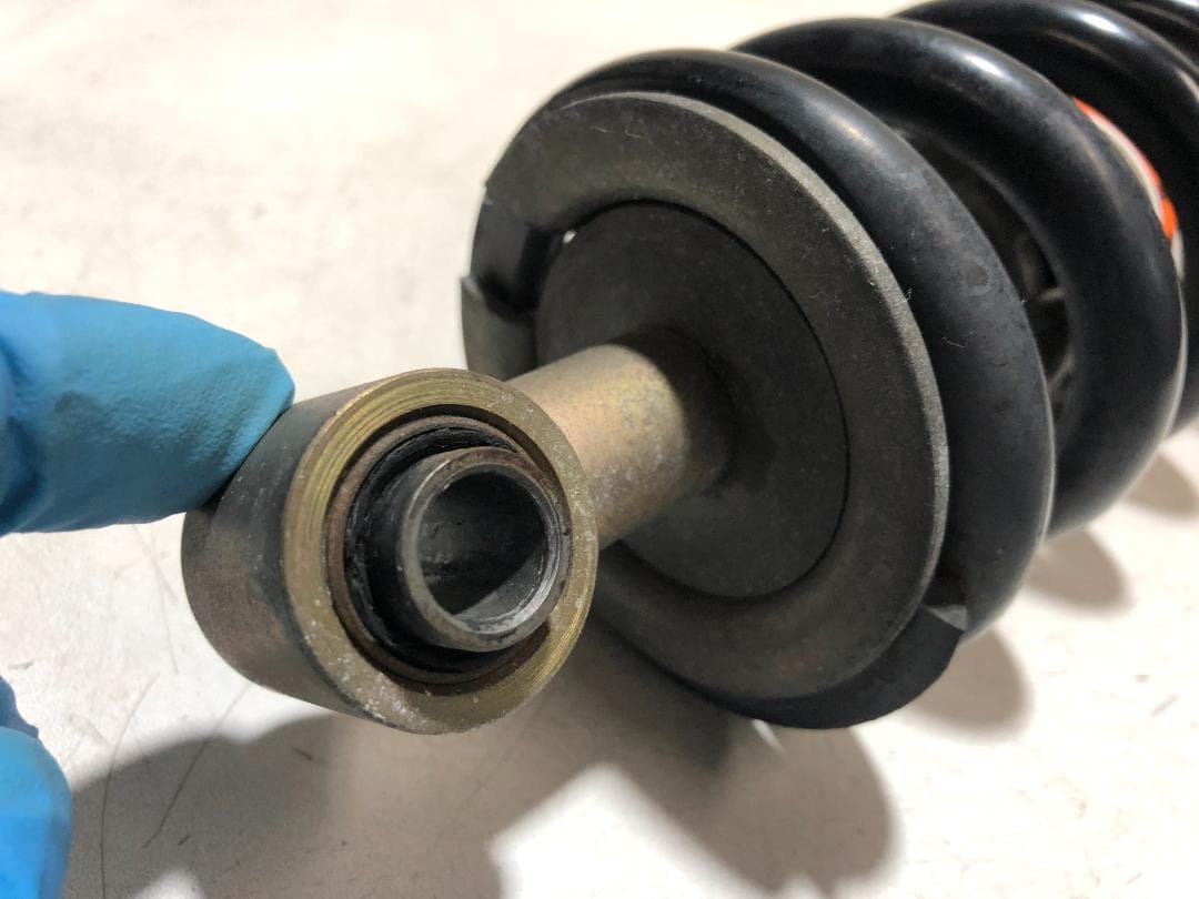 D37　ドラッグスター400スタンダード　純正サスペンション