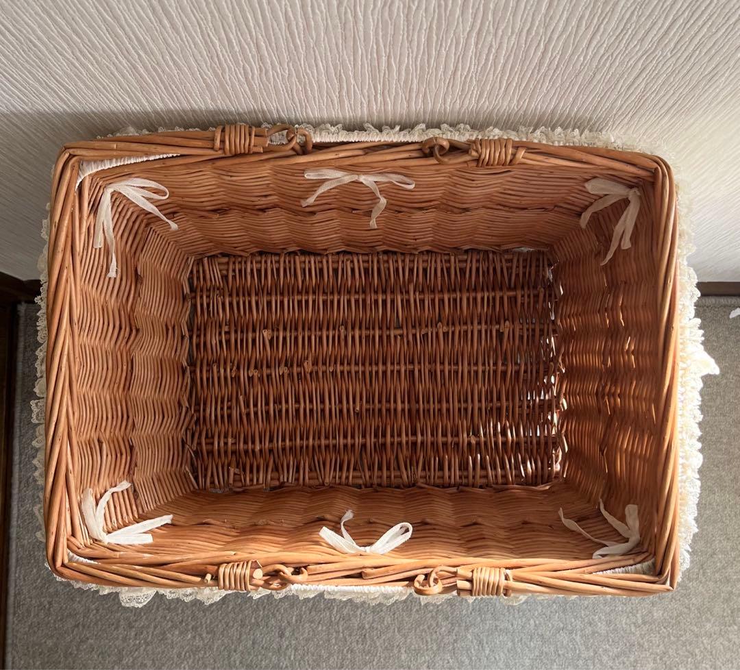 サエラ　アキアカネ　取っ手つき　バスケット