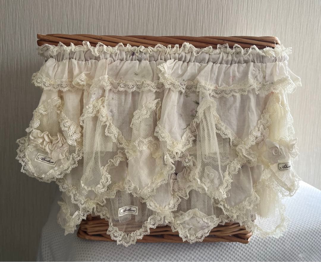 サエラ　アキアカネ　取っ手つき　バスケット