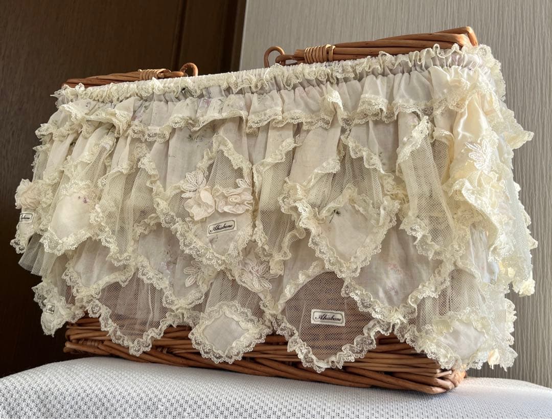 サエラ　アキアカネ　取っ手つき　バスケット