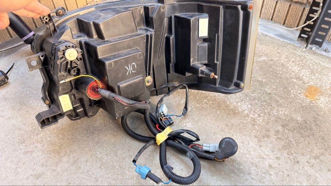 ハイエース ヘッドライト