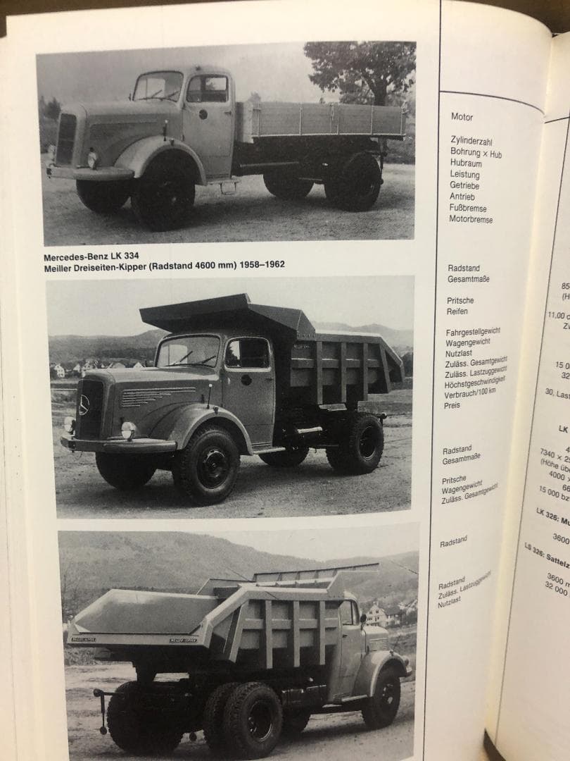 洋書 MERCEDES BENZ LASTWAGEN und OMNIBUSSE