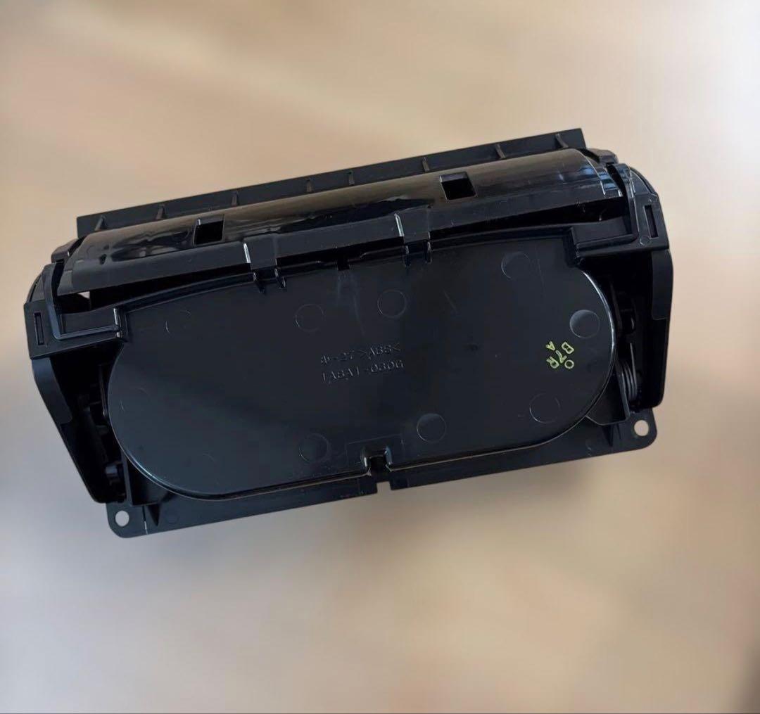 本日までの出品です！プラド150　ブラックエディション インパネ　トヨタ純正品