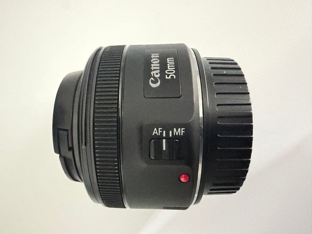 Canon EF 50mm F1.8 STM キャップ付