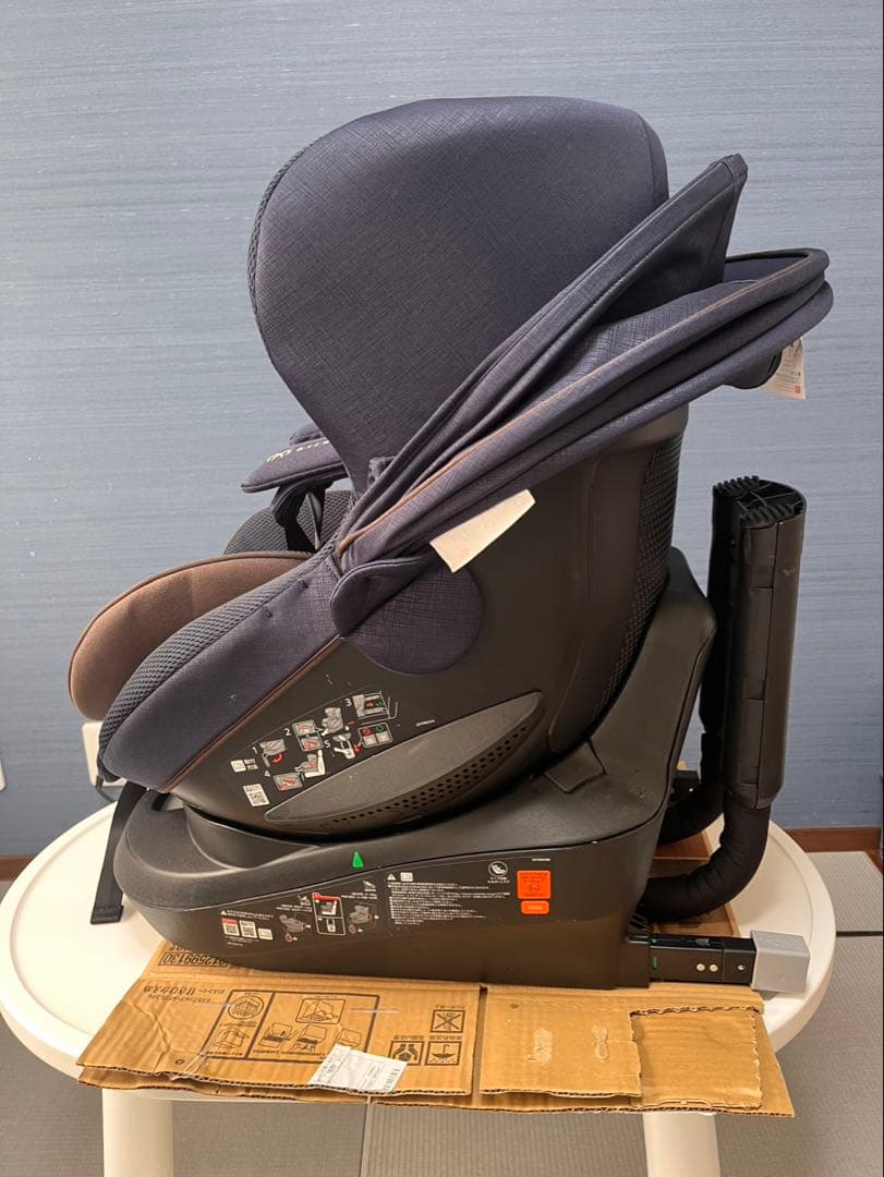 エールべべ　カーメイト　クルット5iグランス　ブルーブラン