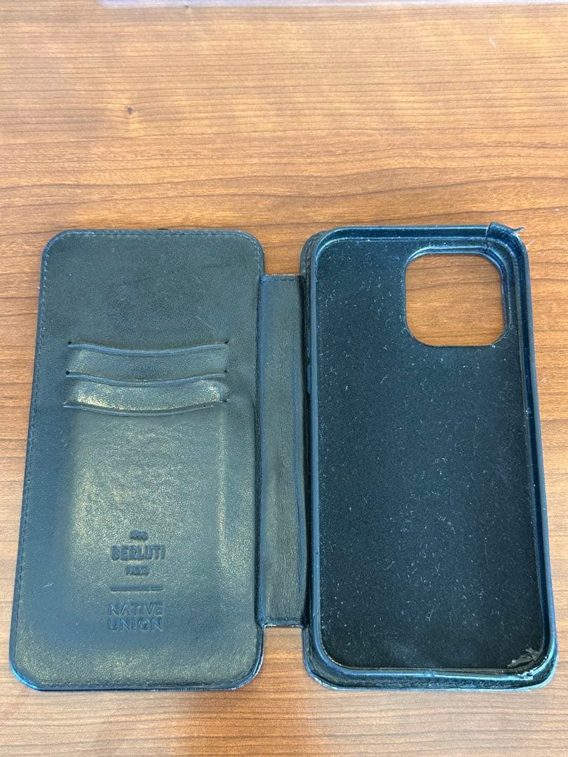 ベルルッティ手帳型レザーケース 青（iPhone 14promax）