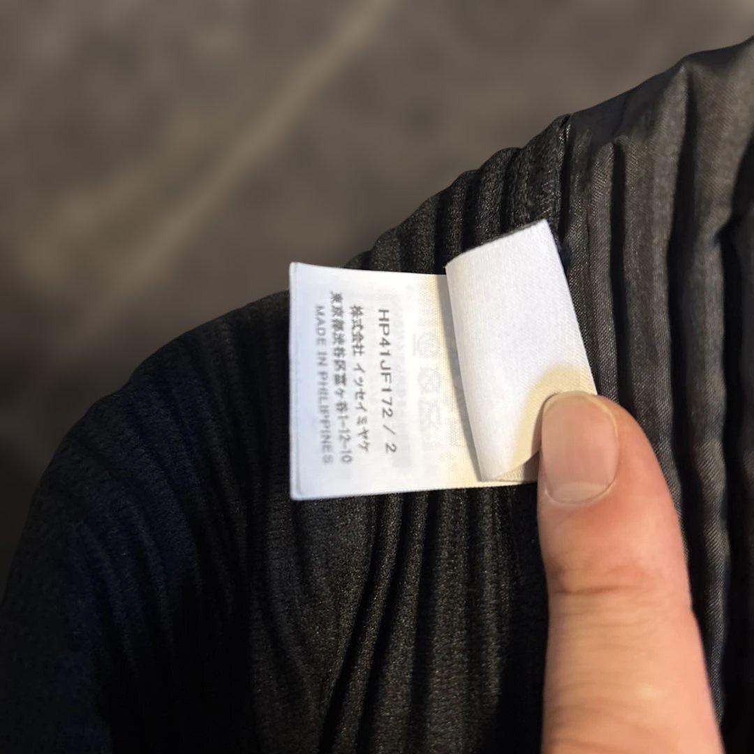 【着用一回】HOMME PLISSE ISSEI MIYAKE黒 ショートパンツ