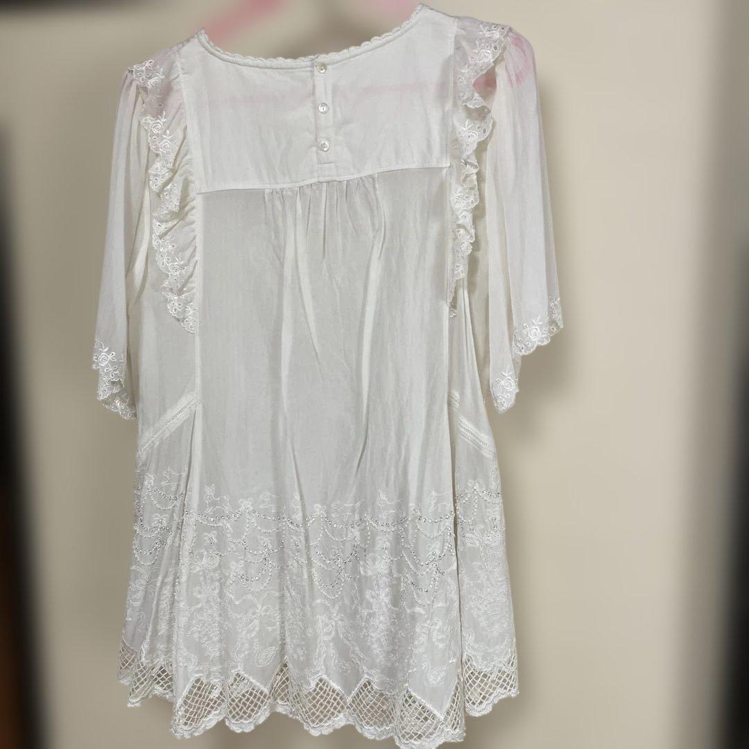 猫・うさぎレース装飾付きホワイトチュニック フランシュリッペ