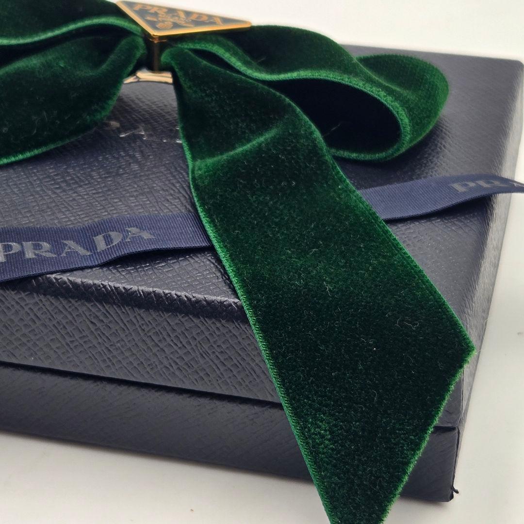 新品未使用 PRADA プラダ ヘアクリップ ロゴ リボン ベルベット 緑