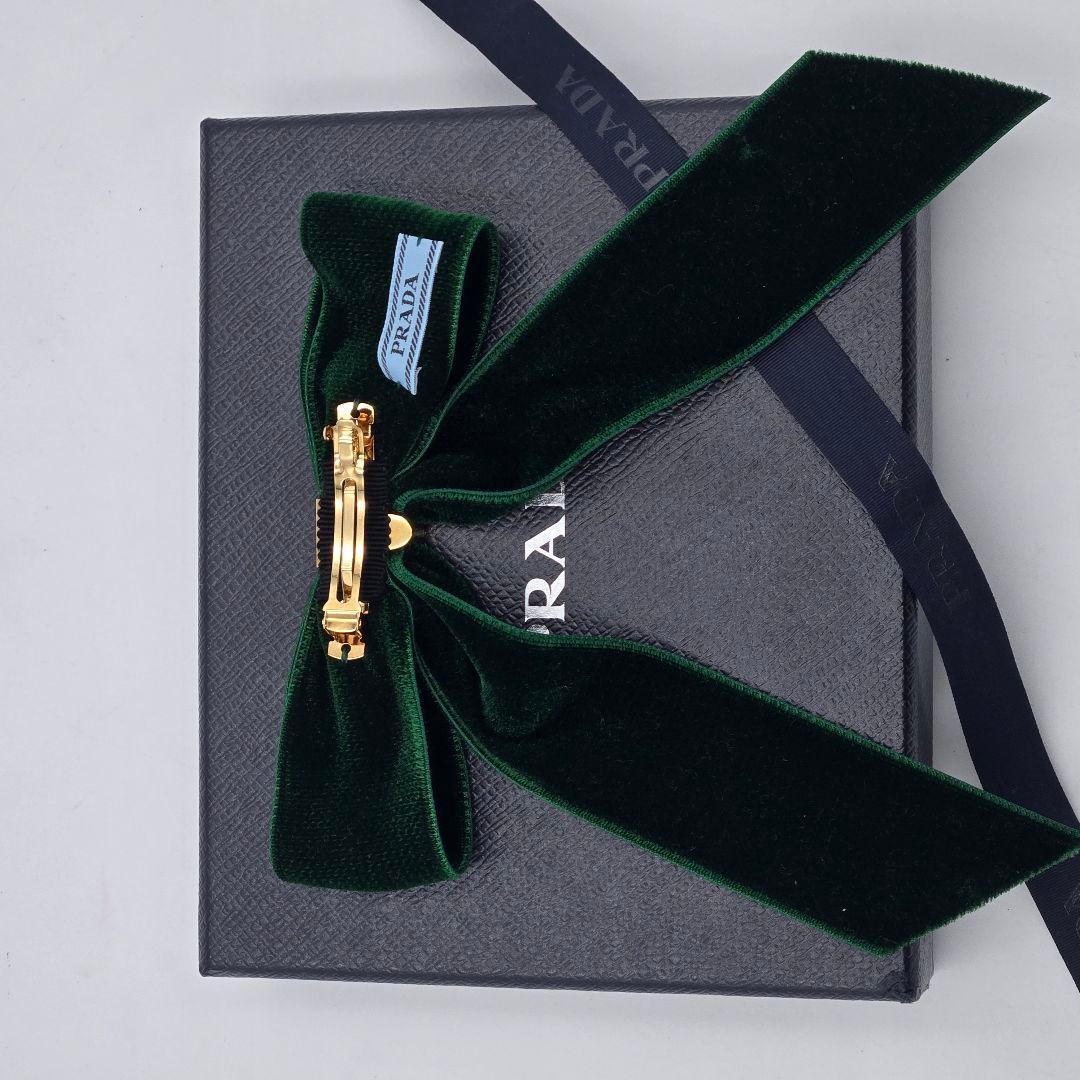 新品未使用 PRADA プラダ ヘアクリップ ロゴ リボン ベルベット 緑