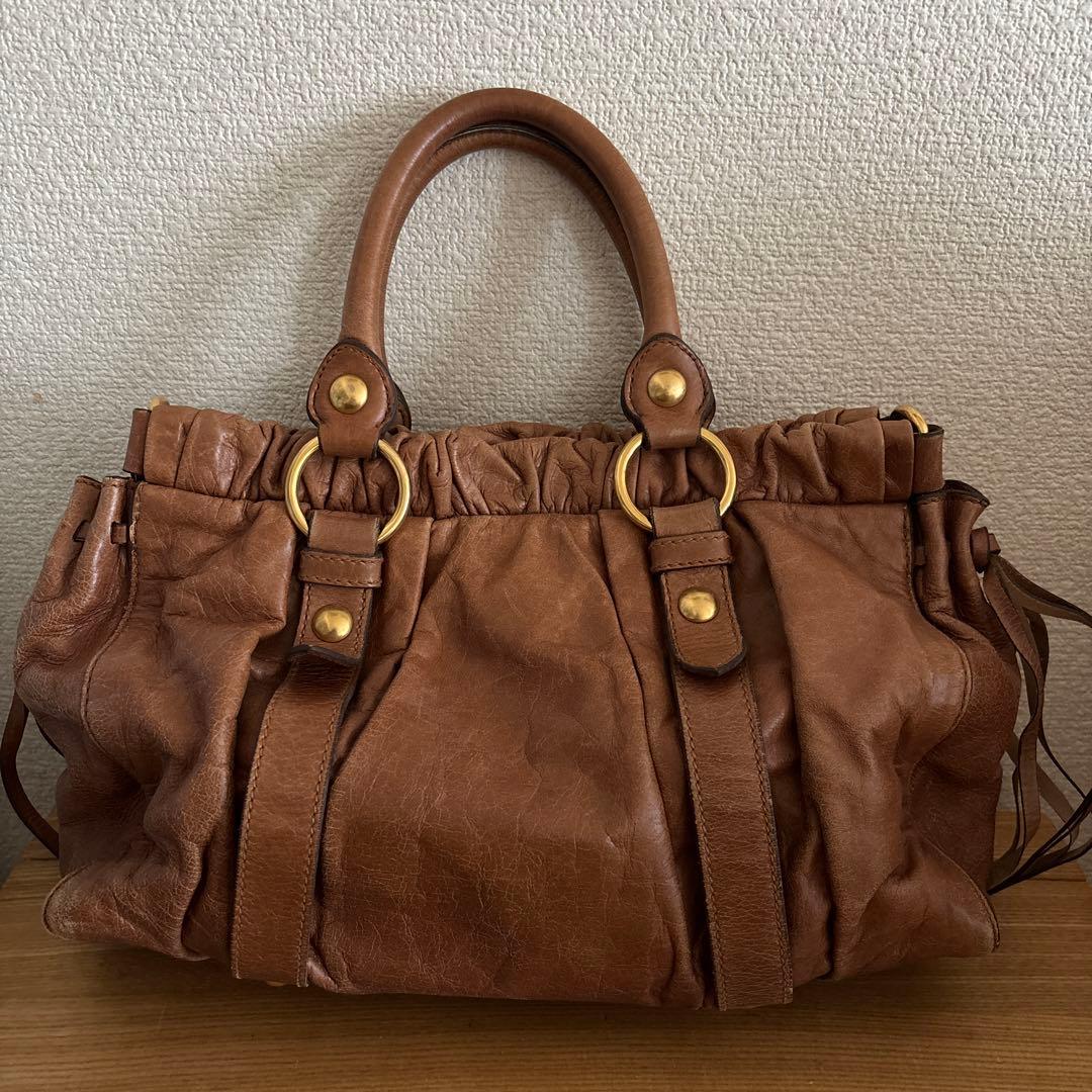 miumiu VITELLO LUX 2way ショルダーバッグ　ブラウン