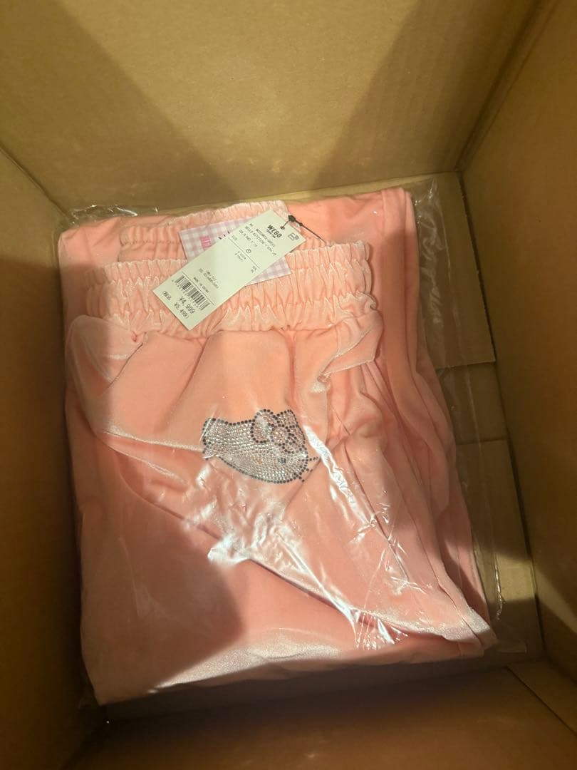 HELLO KITTY×WEGO コラボセットアップ