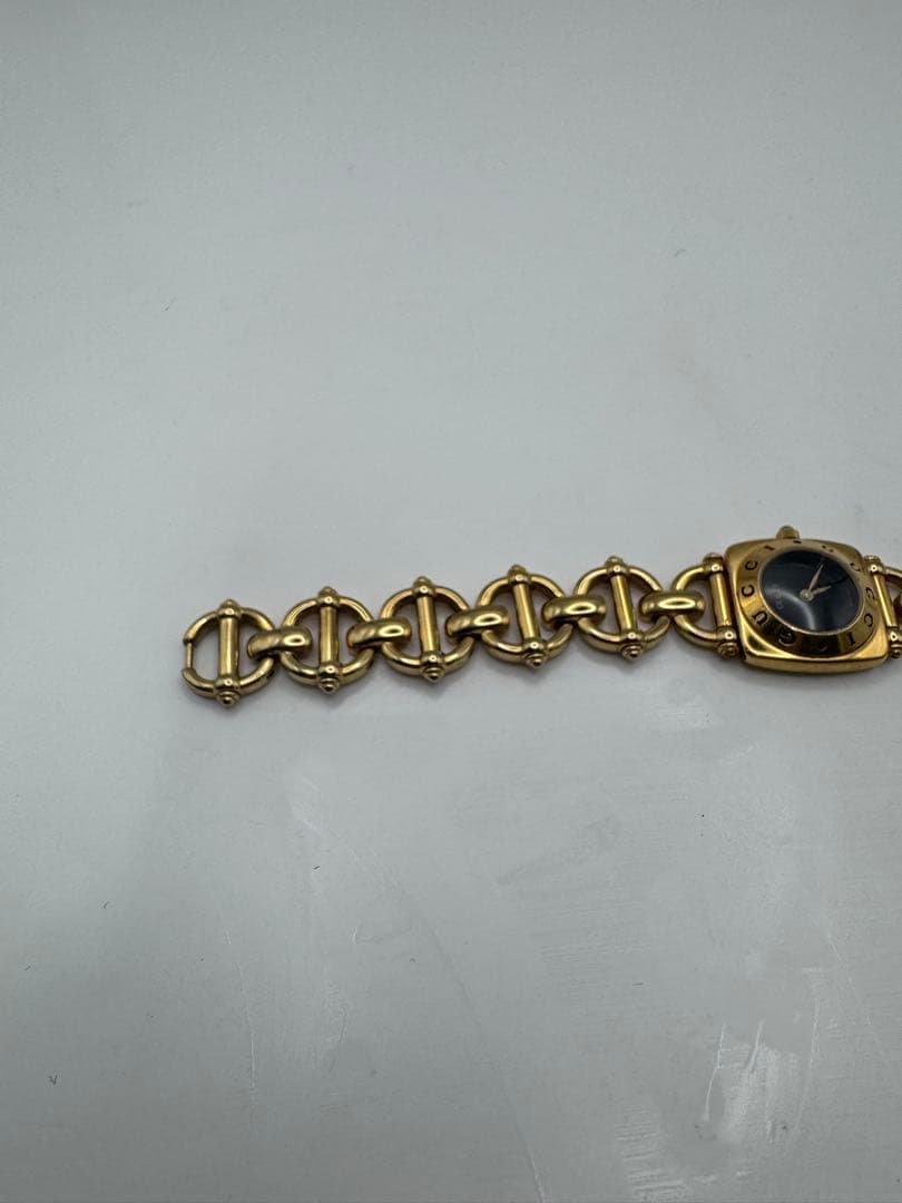 GUCCI 6400L ブラック文字盤 グッチ クォーツ 腕時計 稼働品