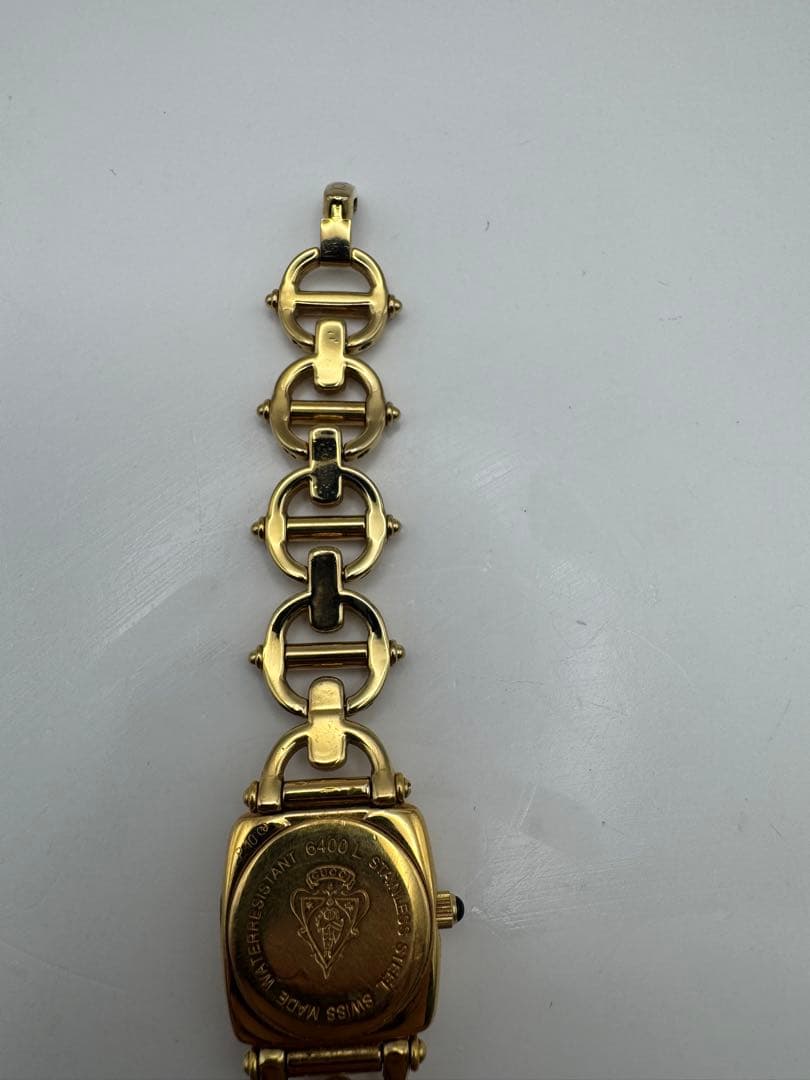 GUCCI 6400L ブラック文字盤 グッチ クォーツ 腕時計 稼働品