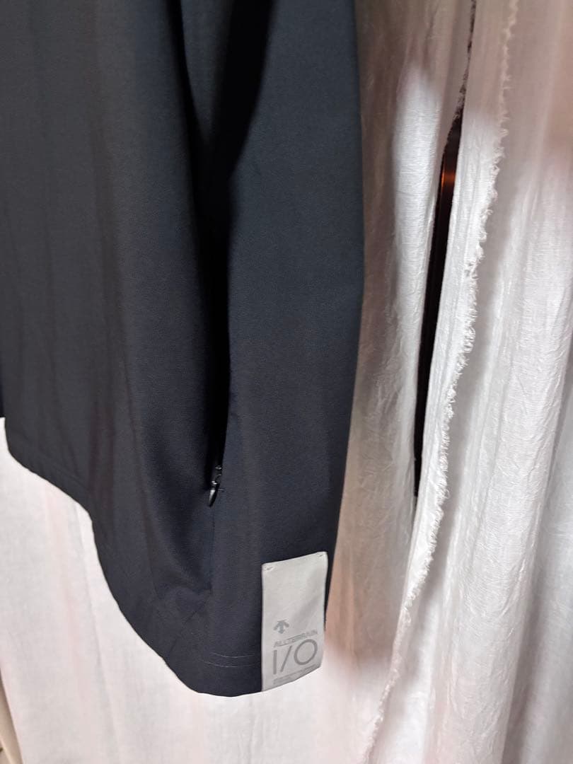 デサント　オルテラインI/O ブラック長袖カットソー