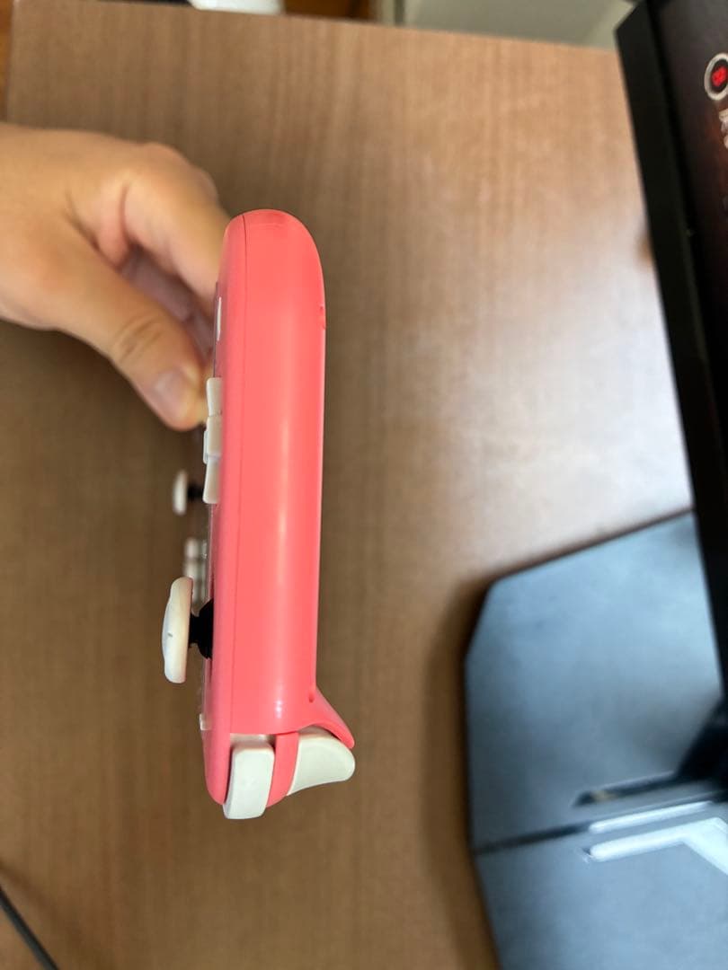 Switch Lite コーラル