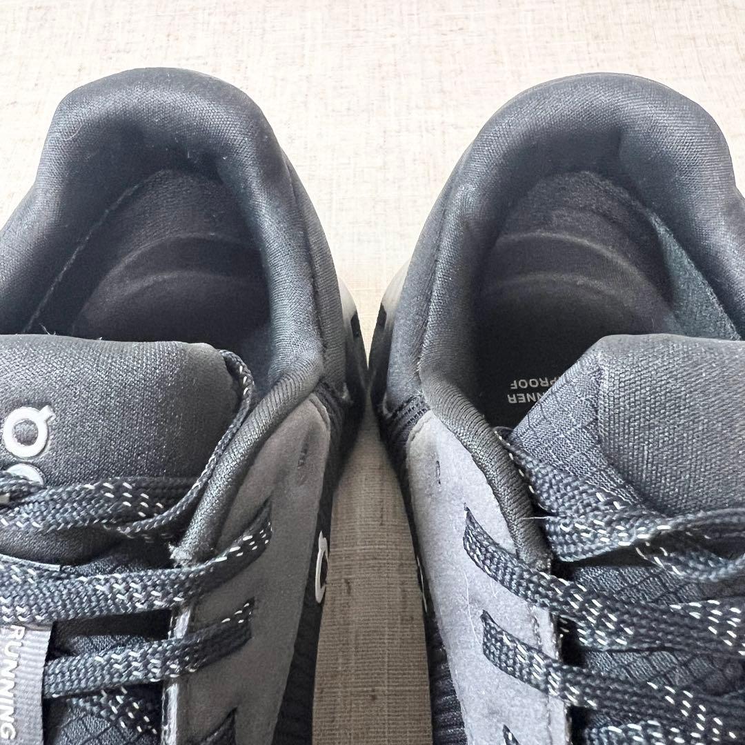 極美品★On オン Cloudrunner 2 Waterproof スニーカー
