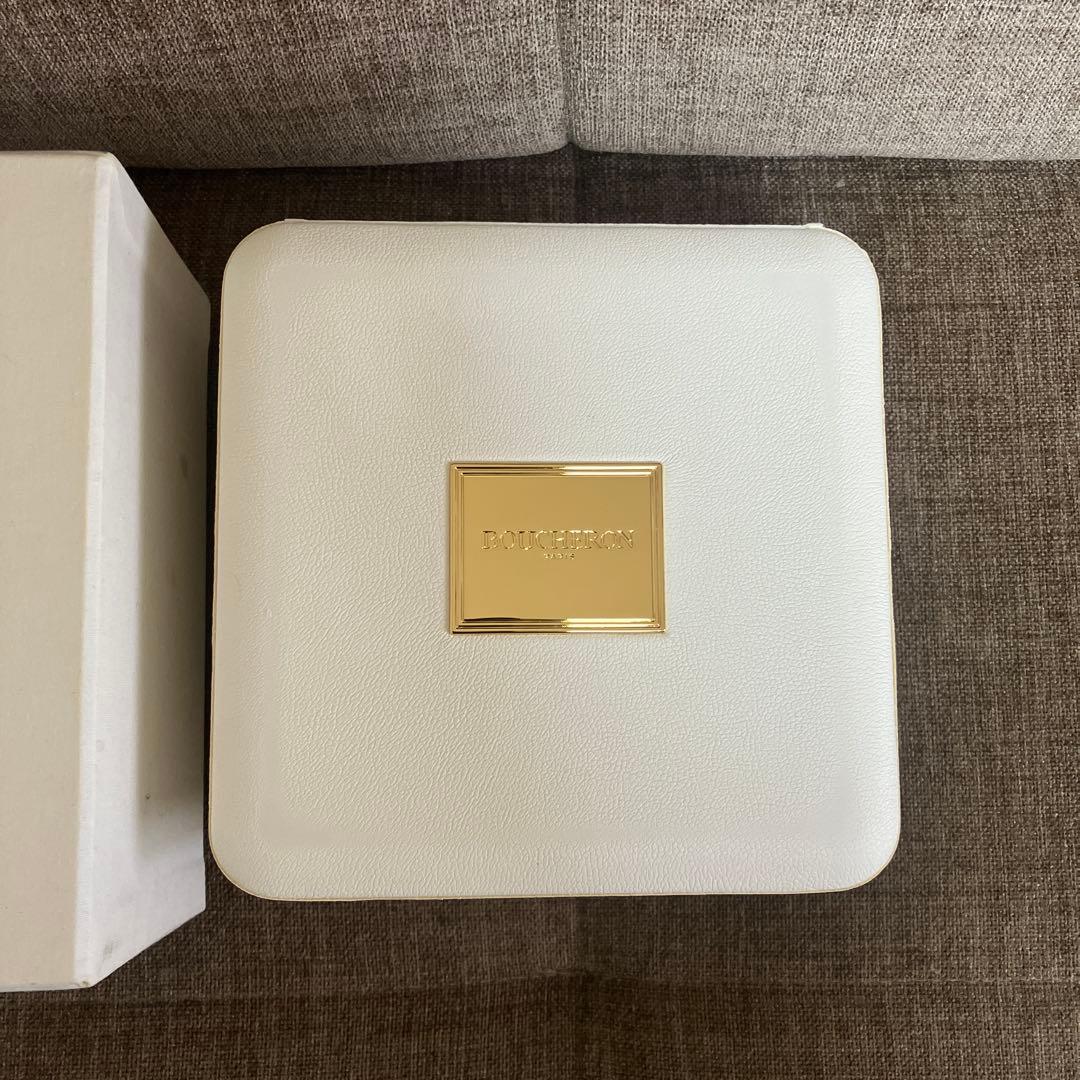 BOUCHERON 4P ベゼルダイヤリフレスモールウォッチ