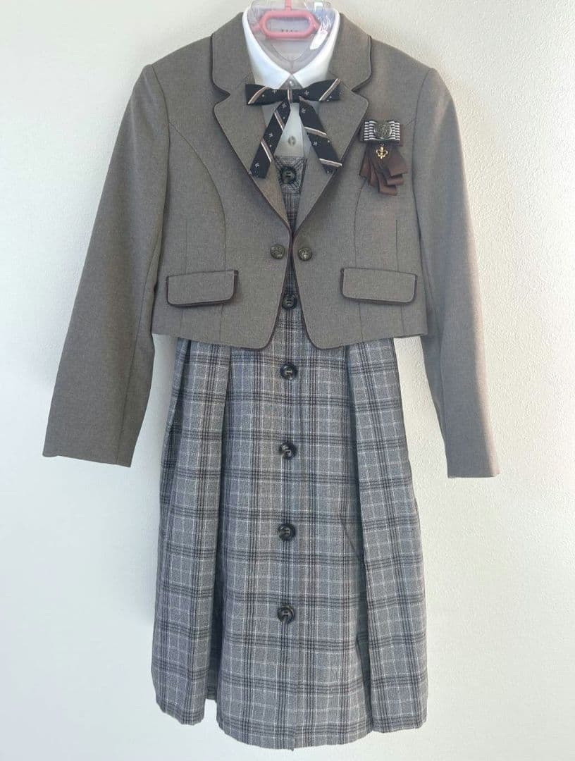 ELLEen noir 150 女の子　卒業式 フォーマル　スーツ