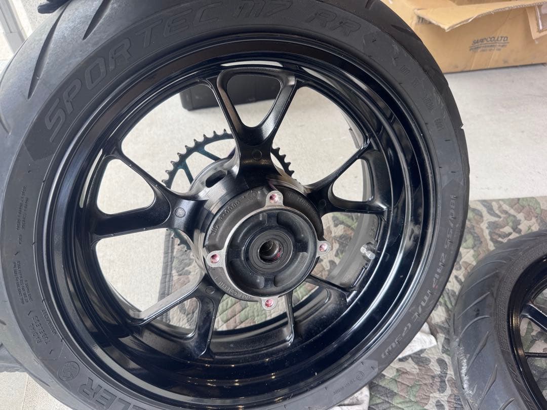 zrx1200daeg 純正ホイール