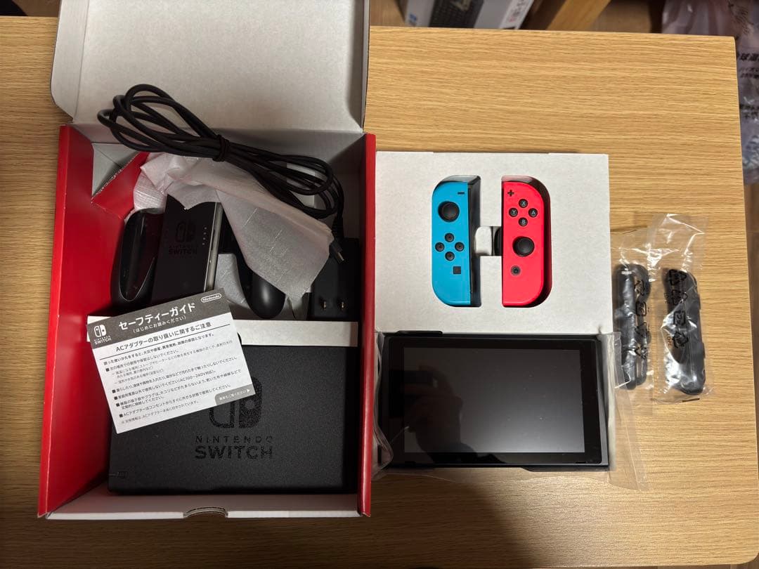 Nintendo switch 2023年製