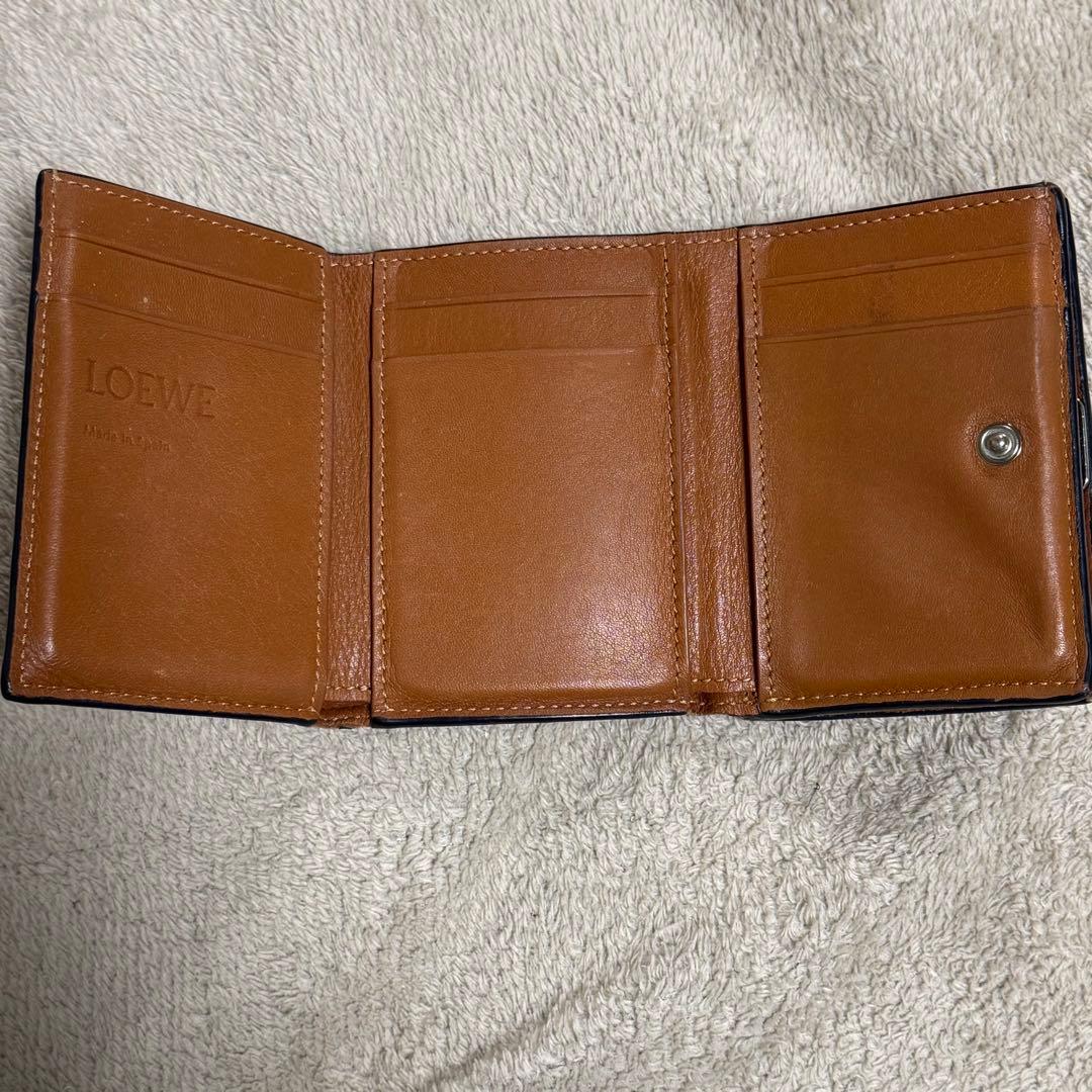 LOEWE 三つ折り財布