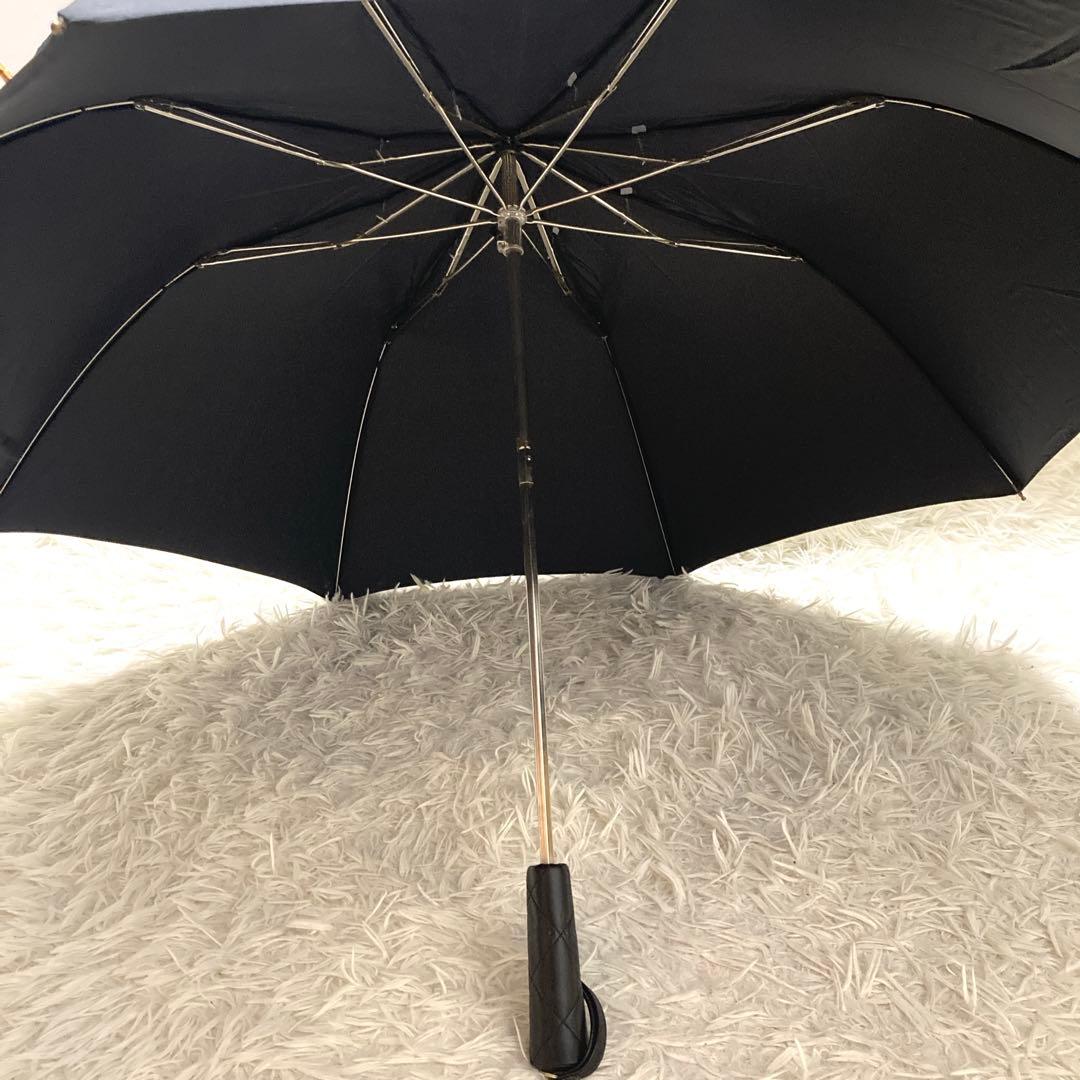 美品✨シャネル　折り畳み傘　マトラッセ　チェーンショルダーケース　ターンロック