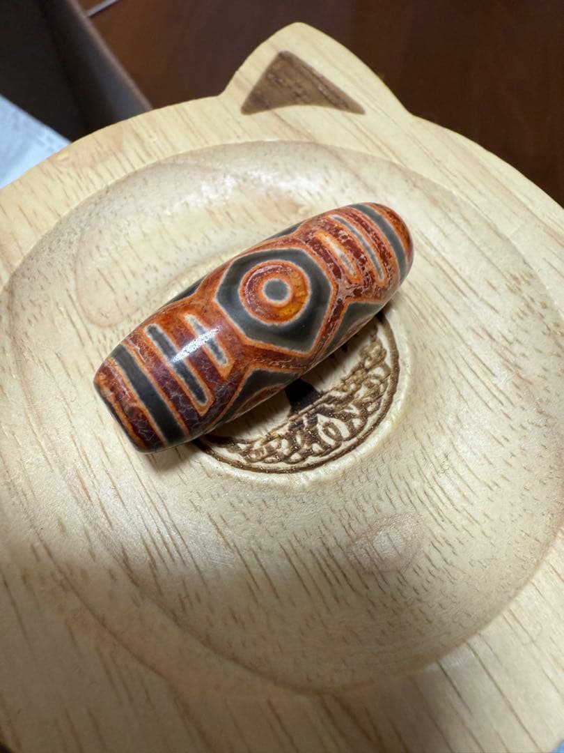 黒鳶赤紋　龍眼天珠　風化　ラス1