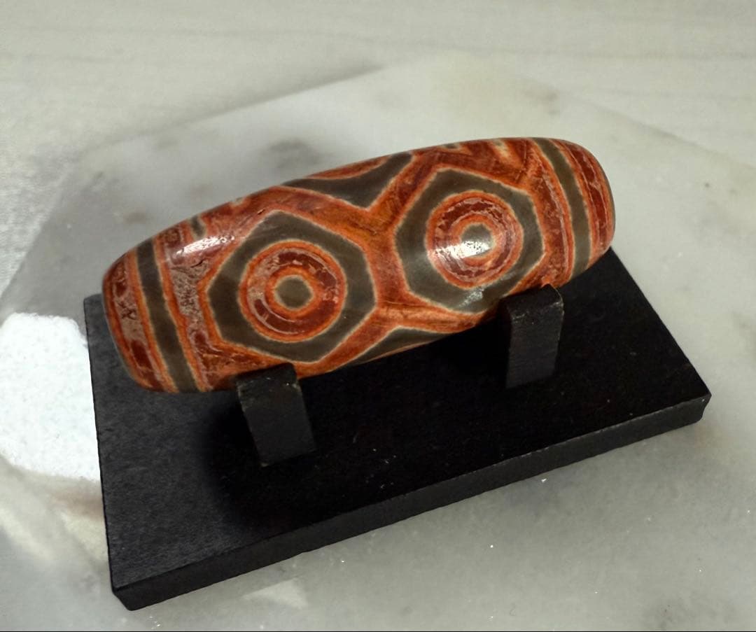 黒鳶赤紋　龍眼天珠　風化　ラス1