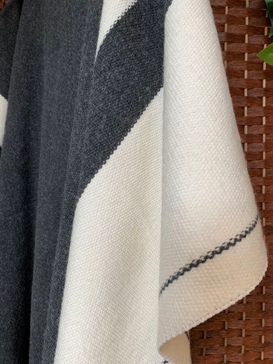 [新品未使用]アダムエロペ　ポンチョ　カフタン　アダワス　ADAWAS