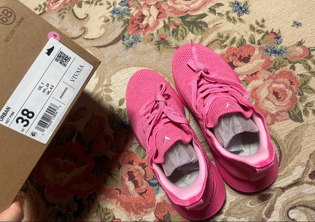 VIVAIAスリッポンスニーカー　ホットピンク　サイズ38