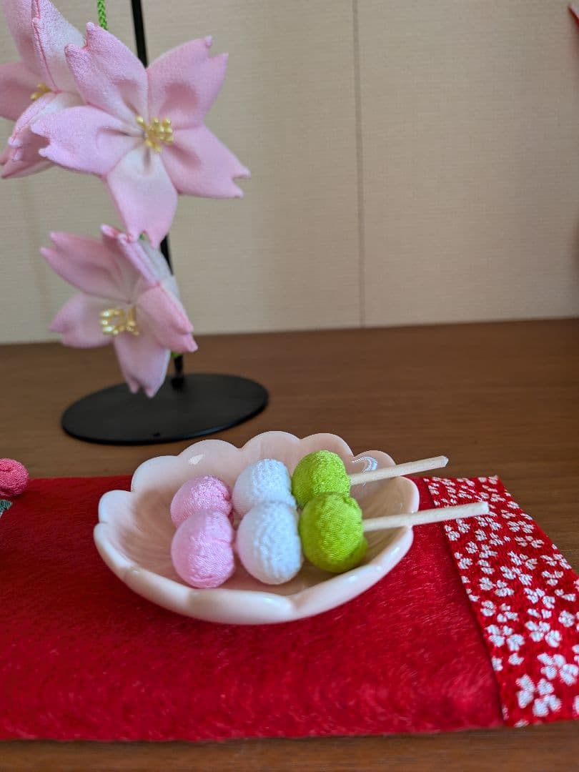 チロルパン 「つるし雛大」「メジロのお花見」「早春のうぐいす✕2個」