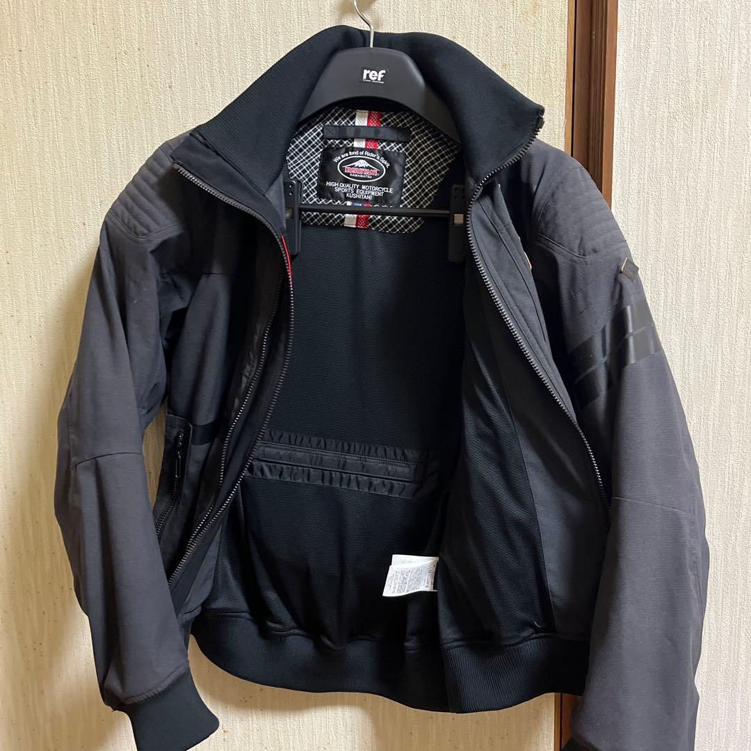 モ*ん様 クシタニ　アーカナリブブルゾン「ブラック」