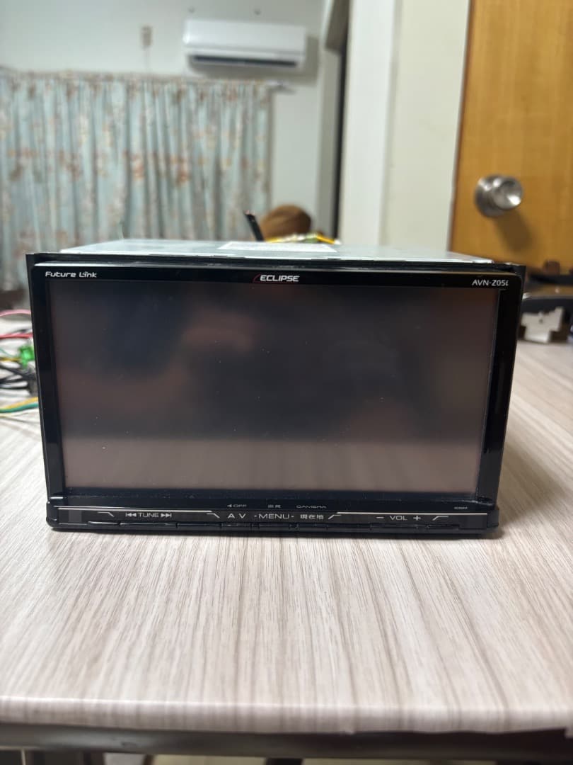 カーナビ AVN-Z05i